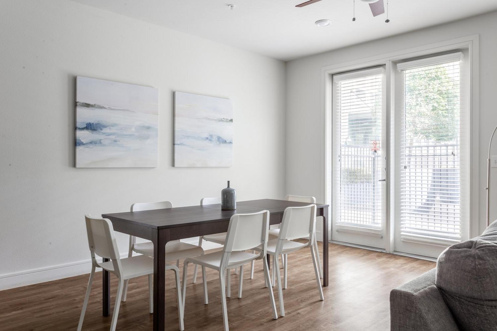 Kasa Greenville Dallas Pokoj fotografie